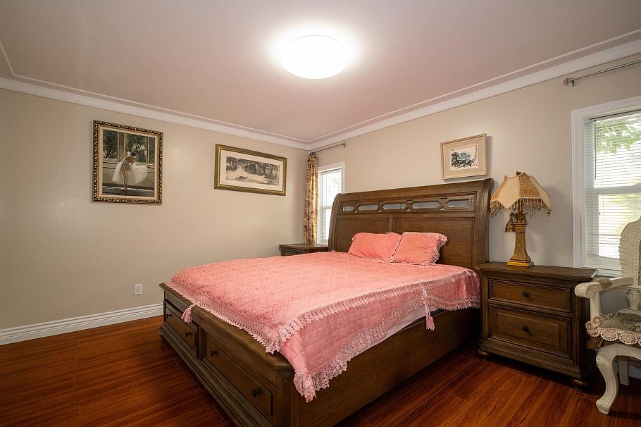 4515 Stonehaven Avenue North Vancouver, BC - 16
