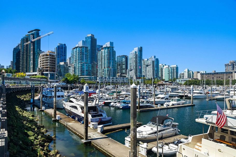 407 1333 W Georgia Street Vancouver, BC - 29