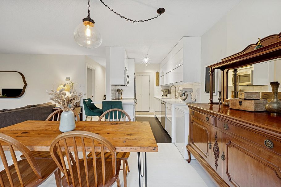 402 555 W 28th Street North Vancouver, BC - 9