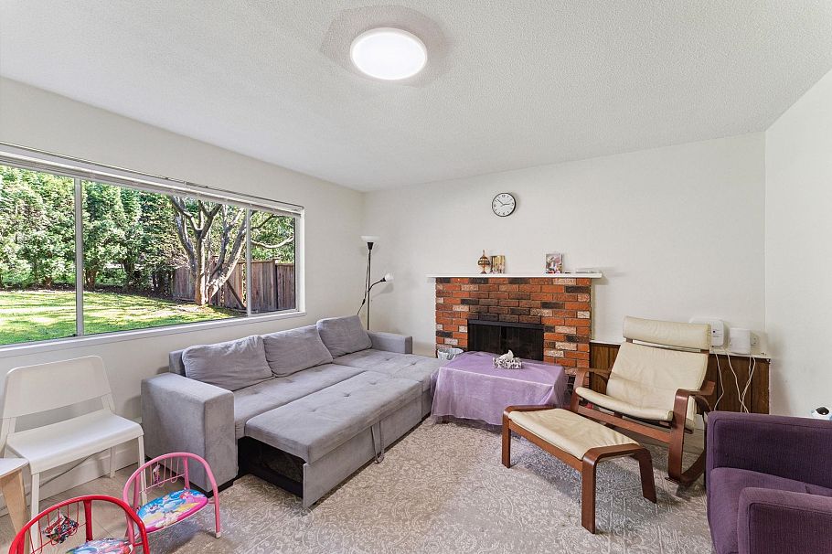 1949 Mahon Avenue North Vancouver, BC - 15