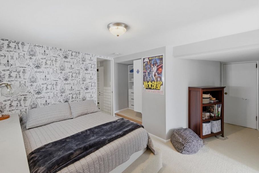 424 E Keith Road North Vancouver, BC - 28