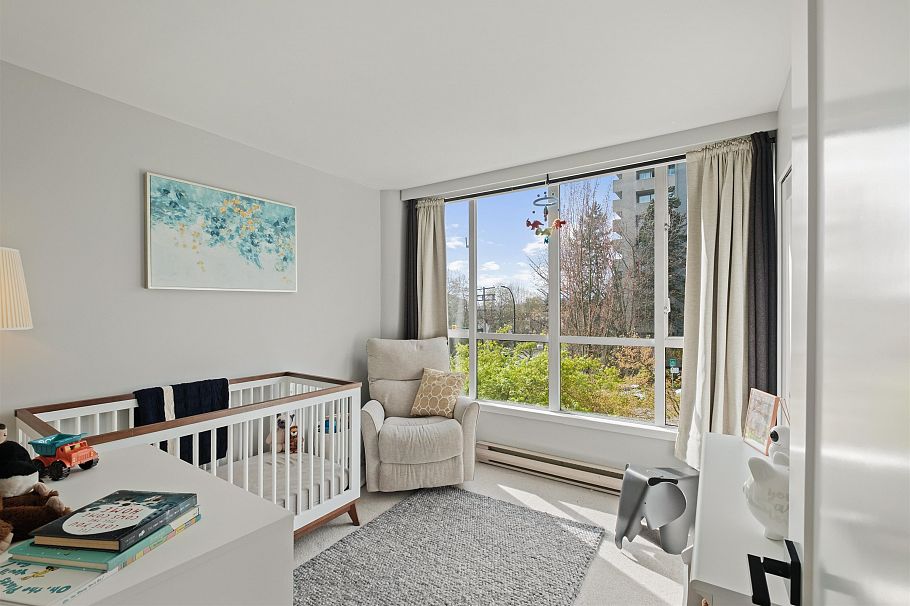 303 408 Lonsdale Avenue North Vancouver, BC - 26