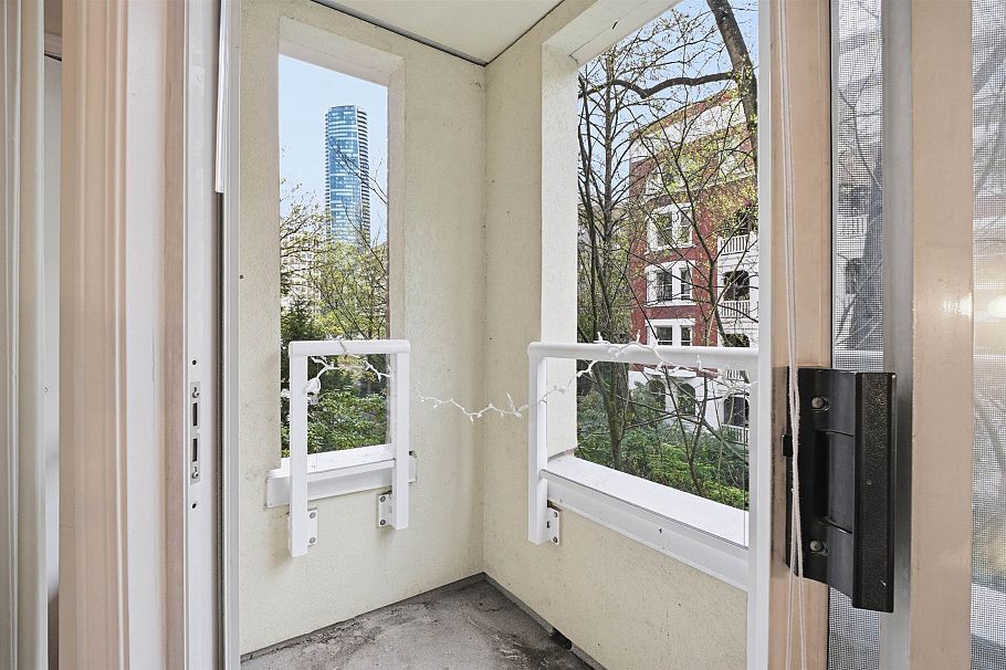 307 1230 Haro Street Vancouver, BC - 10