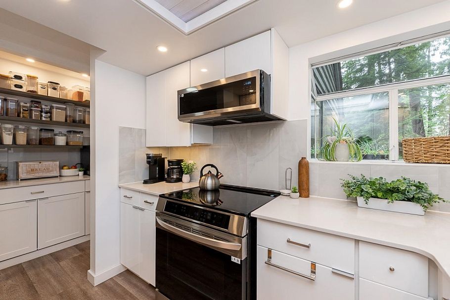 3398 William Avenue North Vancouver, BC - 10