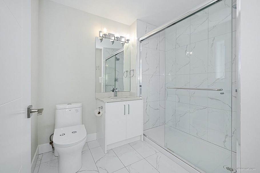 4737 Gothard Street Vancouver, BC - 5