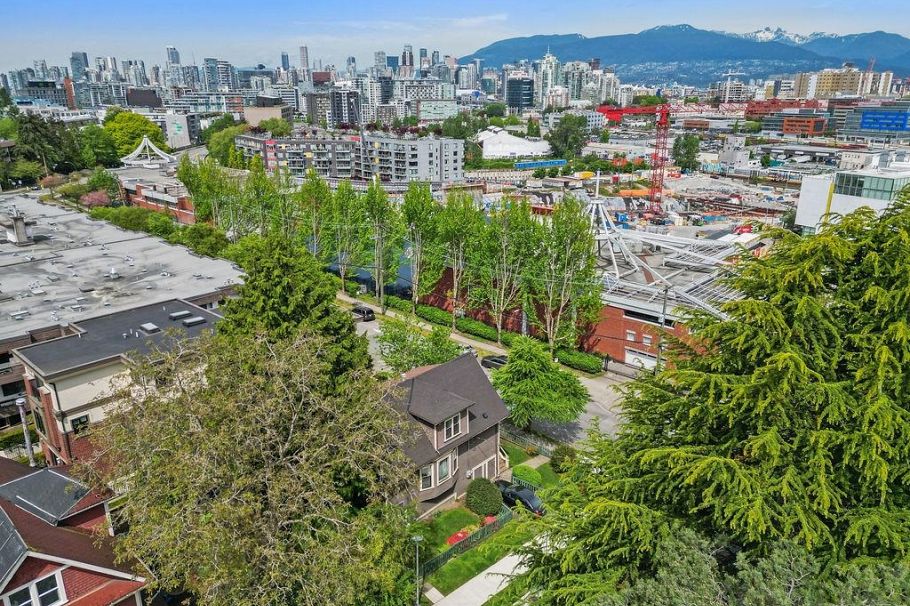 498 E 5th Avenue Vancouver, BC - 6