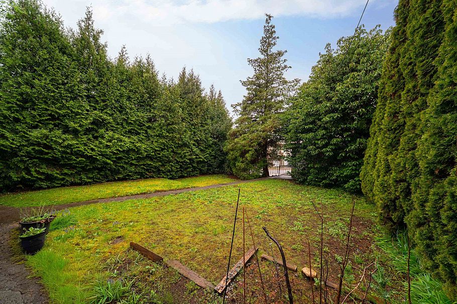 7475 Knight Street Vancouver, BC - 25