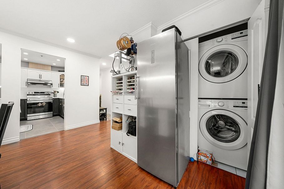 305 1318 W 6th Avenue Vancouver, BC - 21