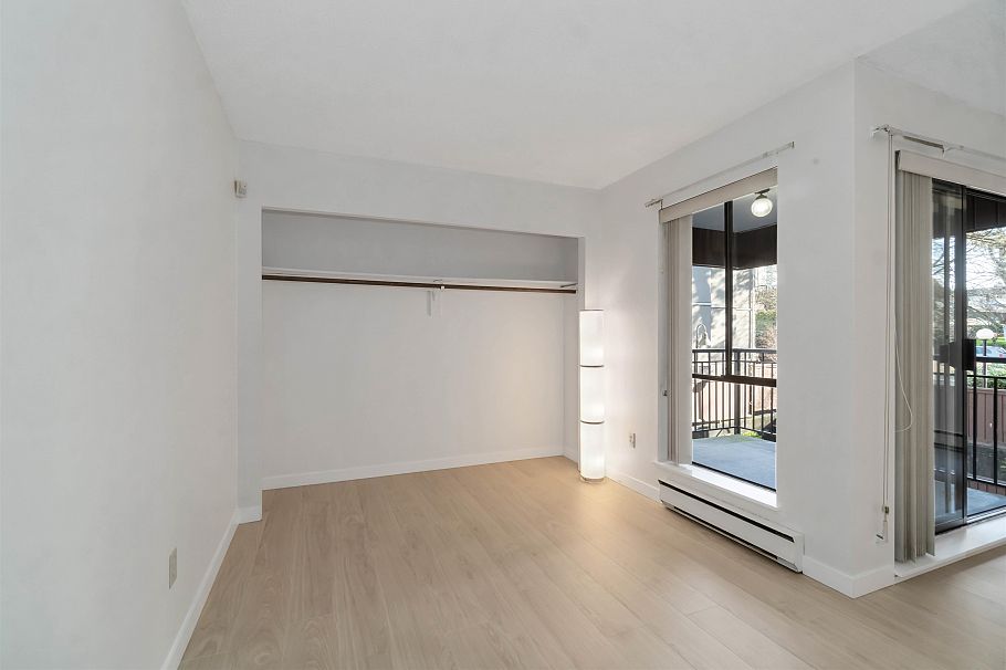 207 2920 Ash Street Vancouver, BC - 3