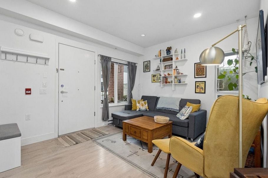 4860 Slocan Street Vancouver, BC - 12