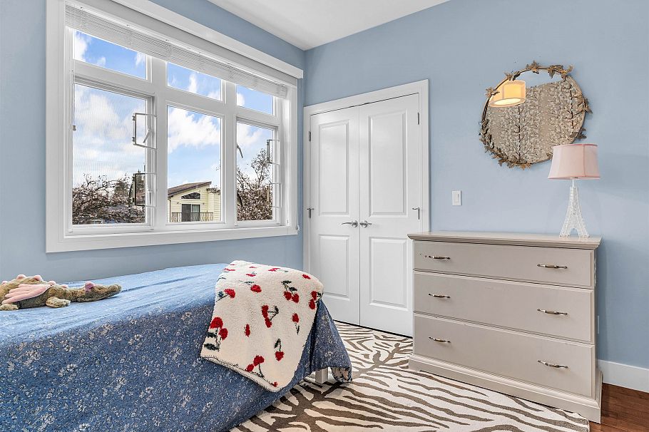 66 E 57th Avenue Vancouver, BC - 17