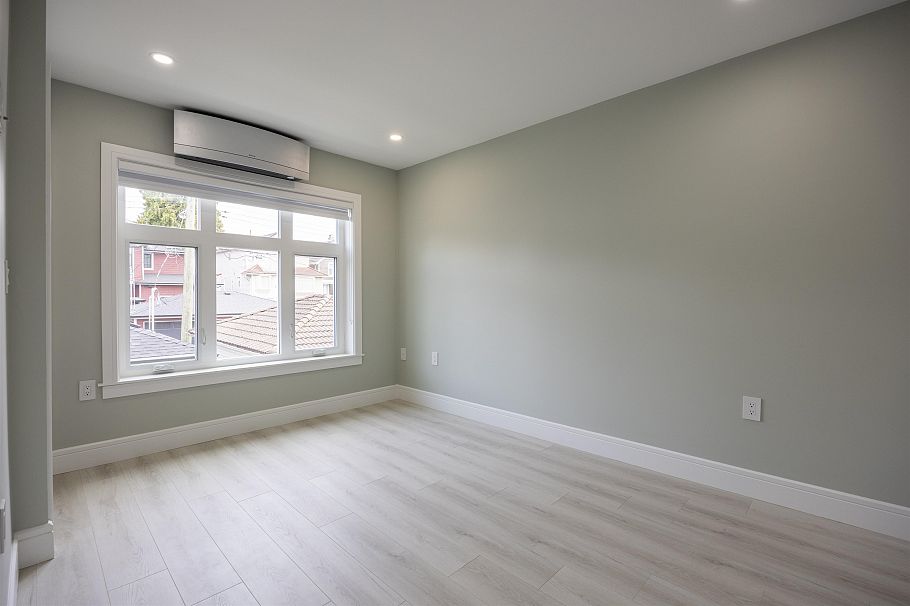 2 5808 Lanark Street Vancouver, BC - 15