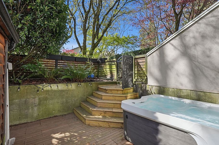 1867 W 11th Avenue Vancouver, BC - 36