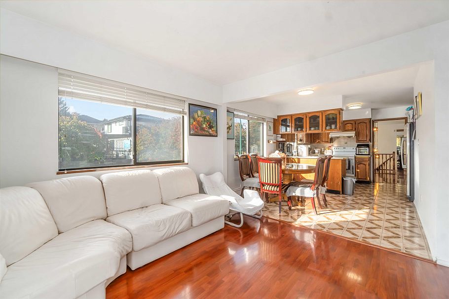 5820 Earles Street Vancouver, BC - 10