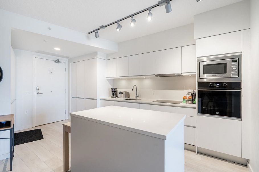 1119 180 E 2nd Avenue Vancouver, BC - 6