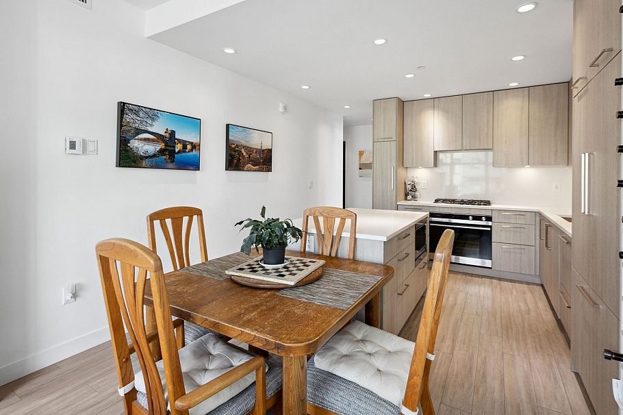 201 707 E 3rd Street North Vancouver, BC - 22