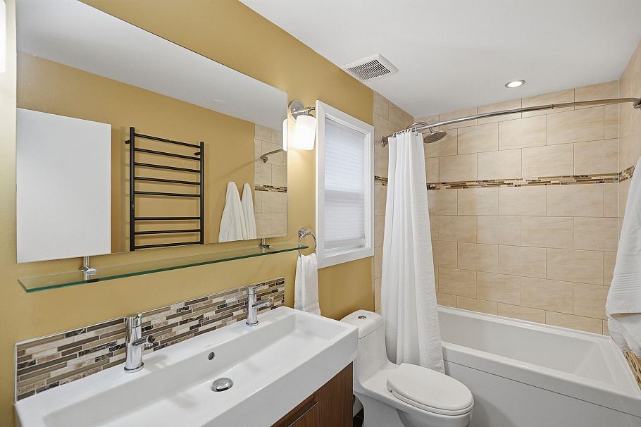 1867 W 11th Avenue Vancouver, BC - 28