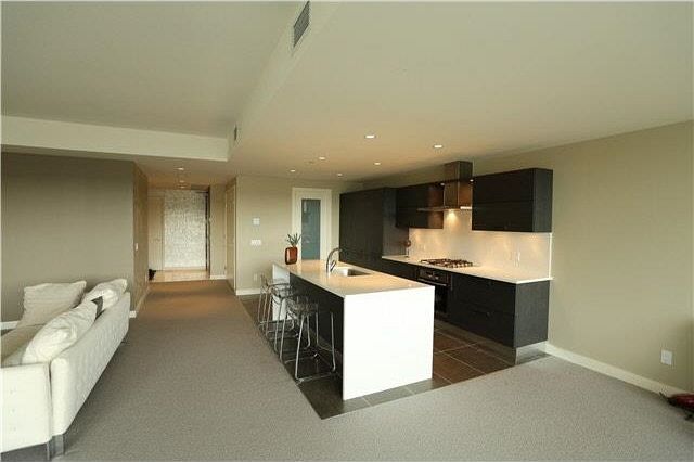 302 5838 Berton Avenue Vancouver, BC - 3