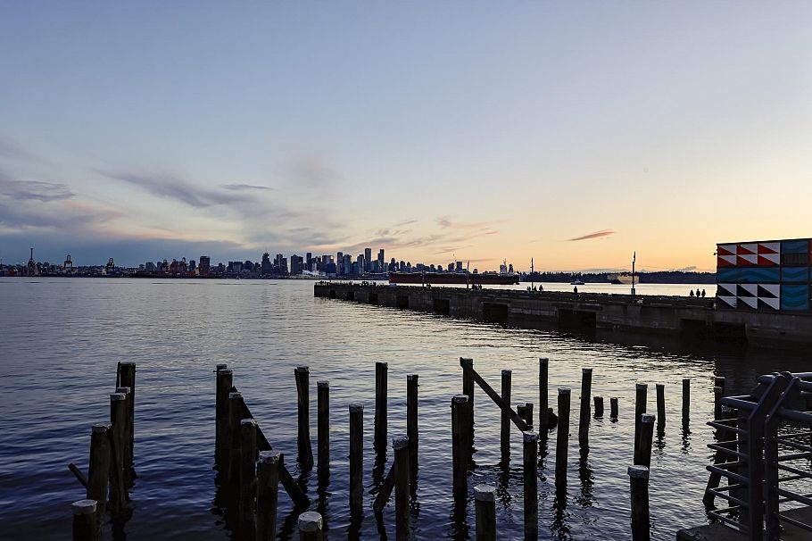 303 185 Victory Ship Way North Vancouver, BC - 19