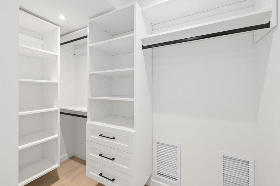 679 W 18th Avenue Vancouver, BC - 31