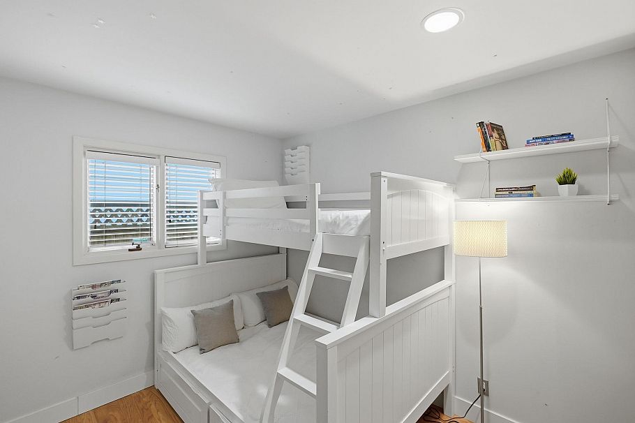 1867 W 11th Avenue Vancouver, BC - 21