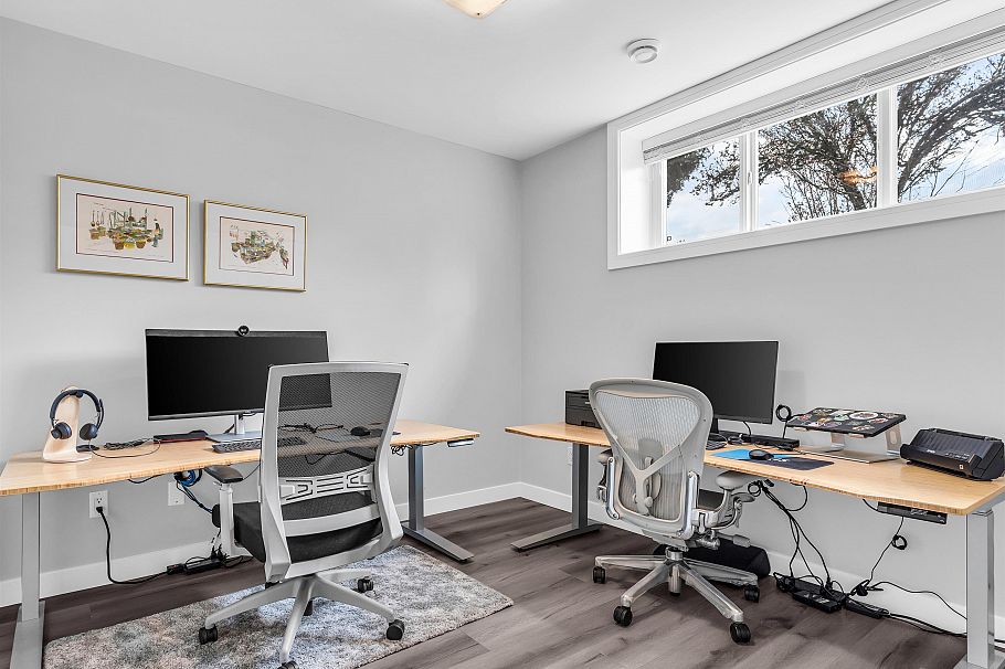 66 E 57th Avenue Vancouver, BC - 14