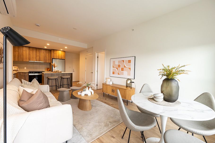 605 3596 Malsum Drive North Vancouver, BC - 6