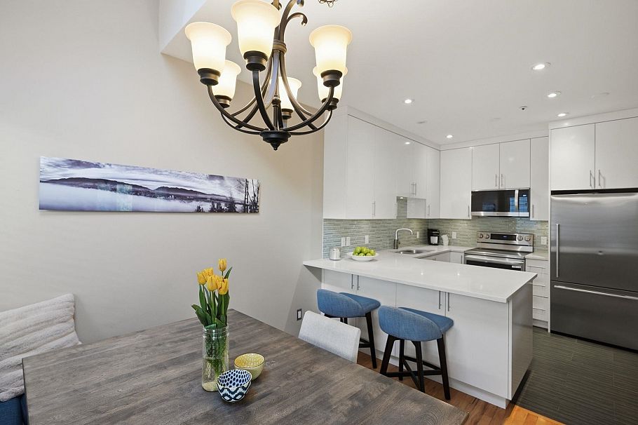 1867 W 11th Avenue Vancouver, BC - 10