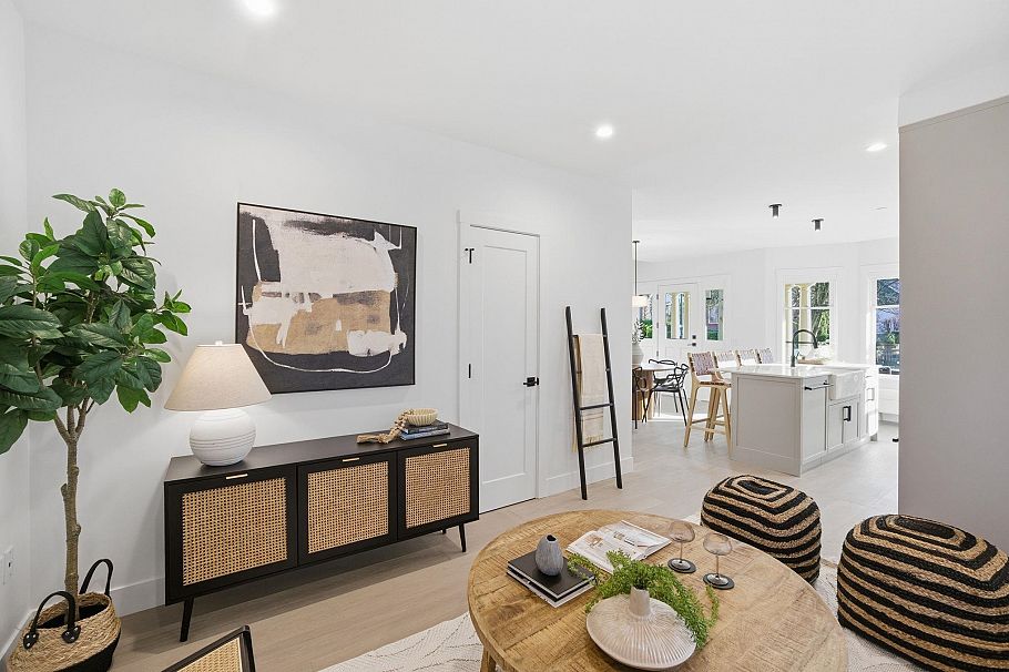 1967 Napier Street Vancouver, BC - 8