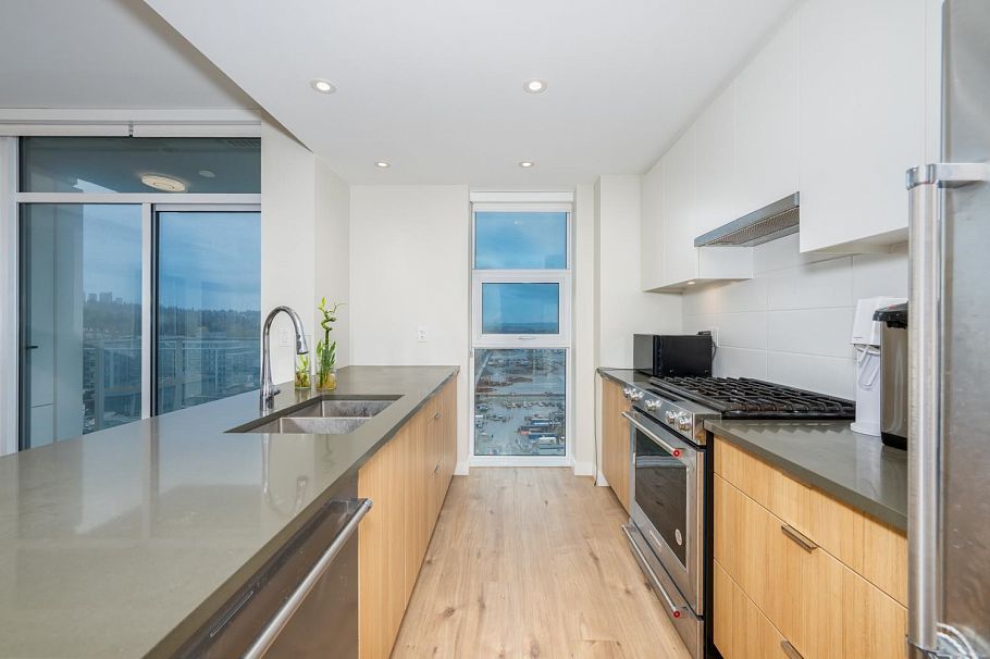 1507 3430 E Kent Avenue South Avenue Vancouver, BC - 5
