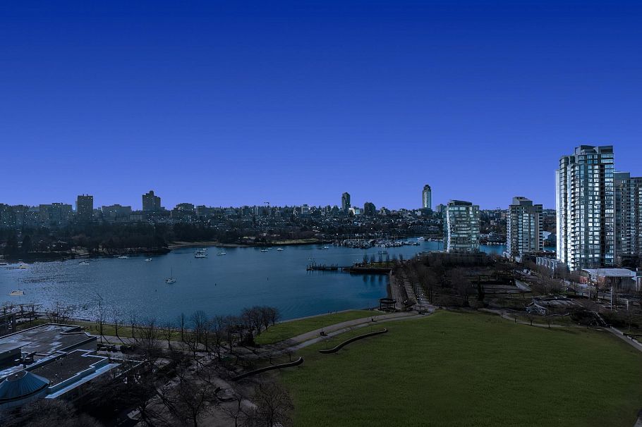 18A 199 Drake Street Vancouver, BC - 3