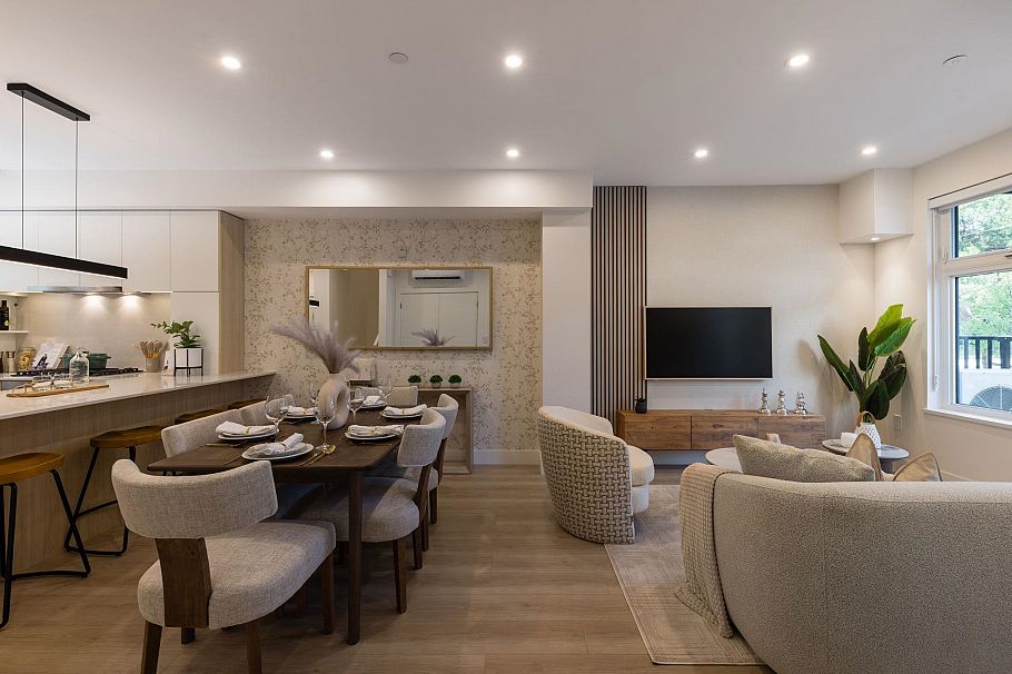 102 342 Mountain Highway North Vancouver, BC - 1