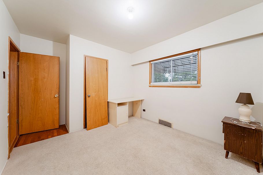 7475 Knight Street Vancouver, BC - 10