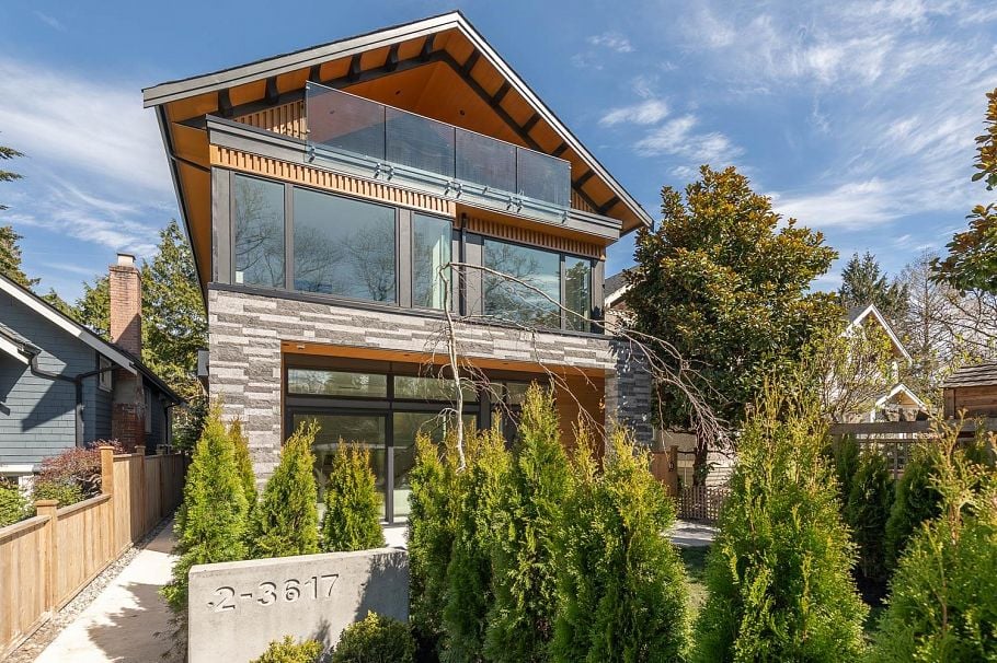 2 3617 W 12th Avenue Vancouver, BC - 1