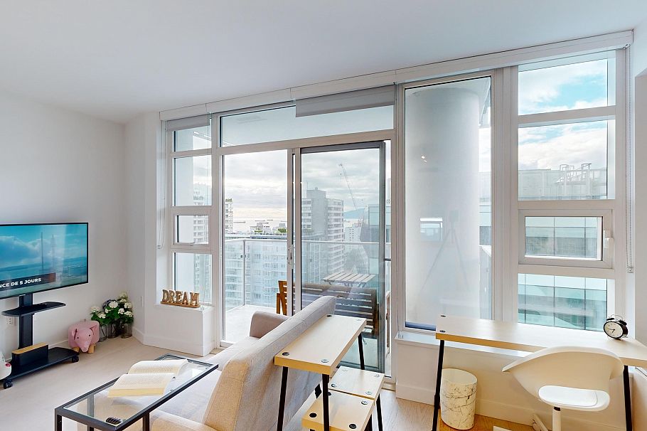 2103 1289 Hornby Street Vancouver, BC - 2