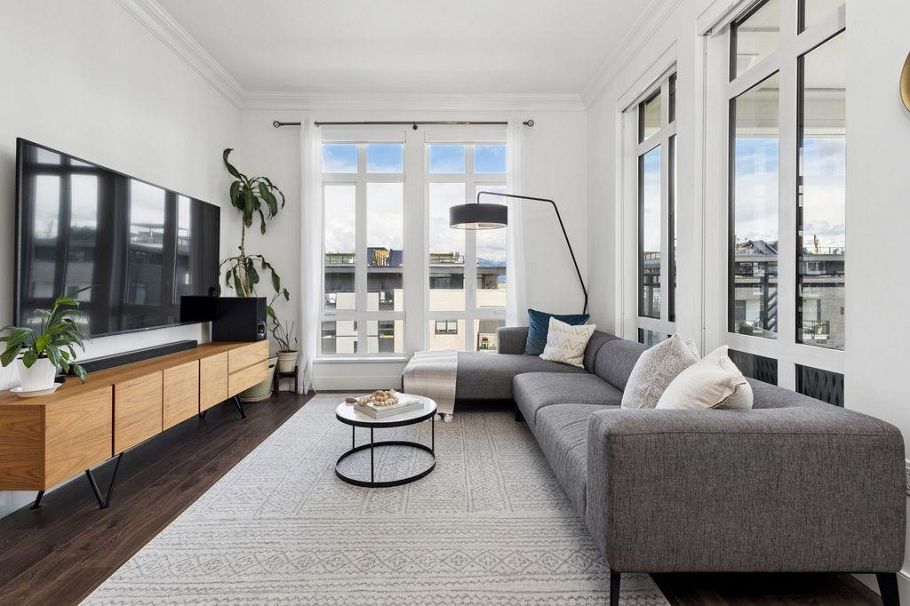 607 168 E 35th Avenue Vancouver, BC - 2