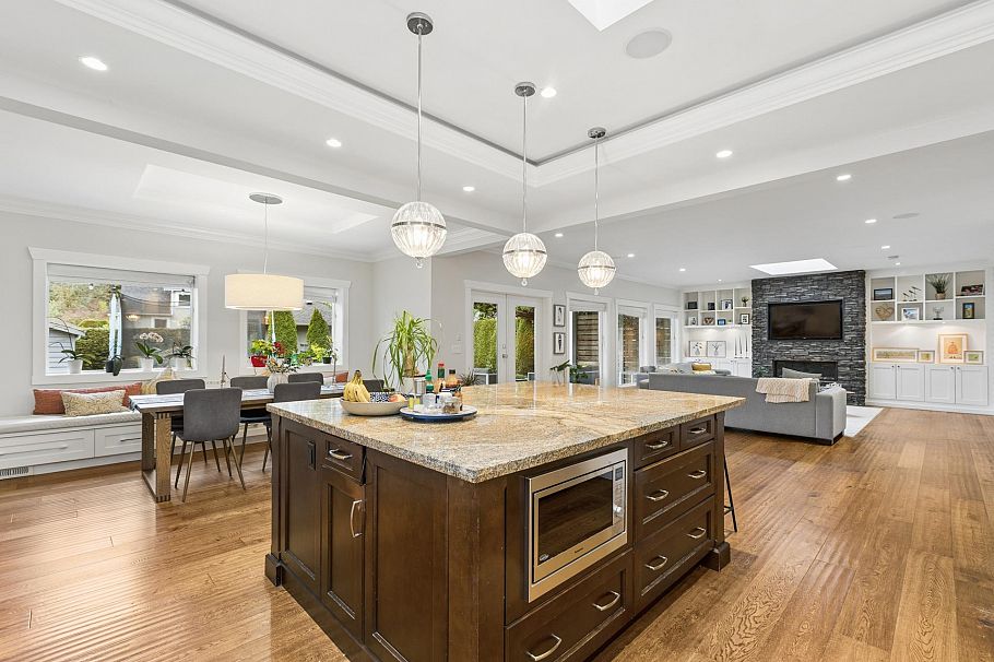 3476 Wellington Crescent North Vancouver, BC - 10