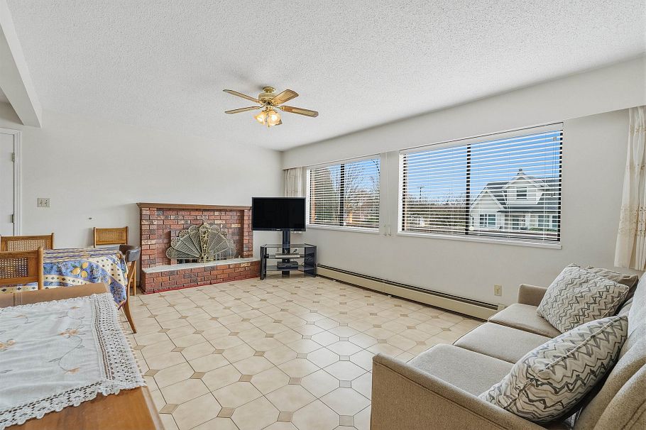 2693 E Georgia Street Vancouver, BC - 21