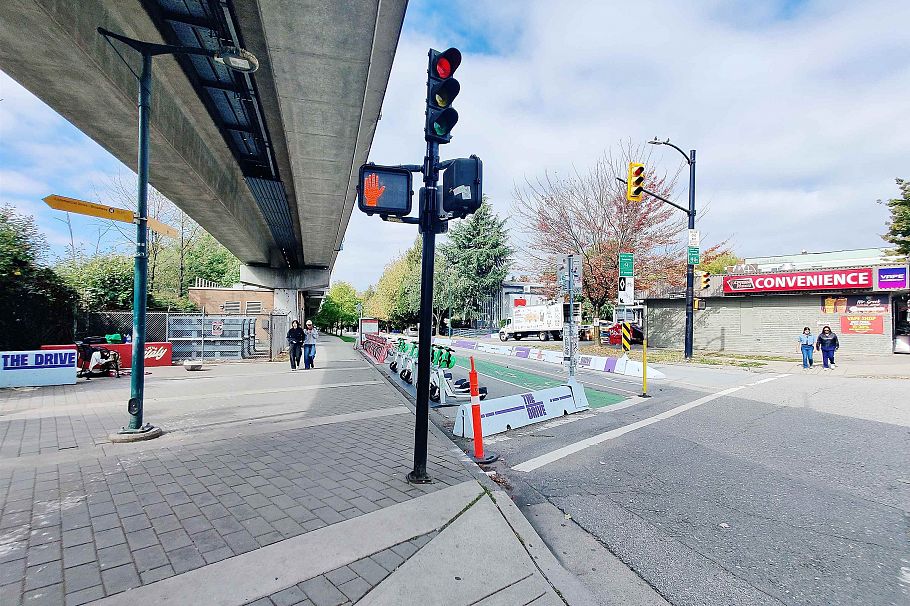 108 1420 E 7th Avenue Vancouver, BC - 24