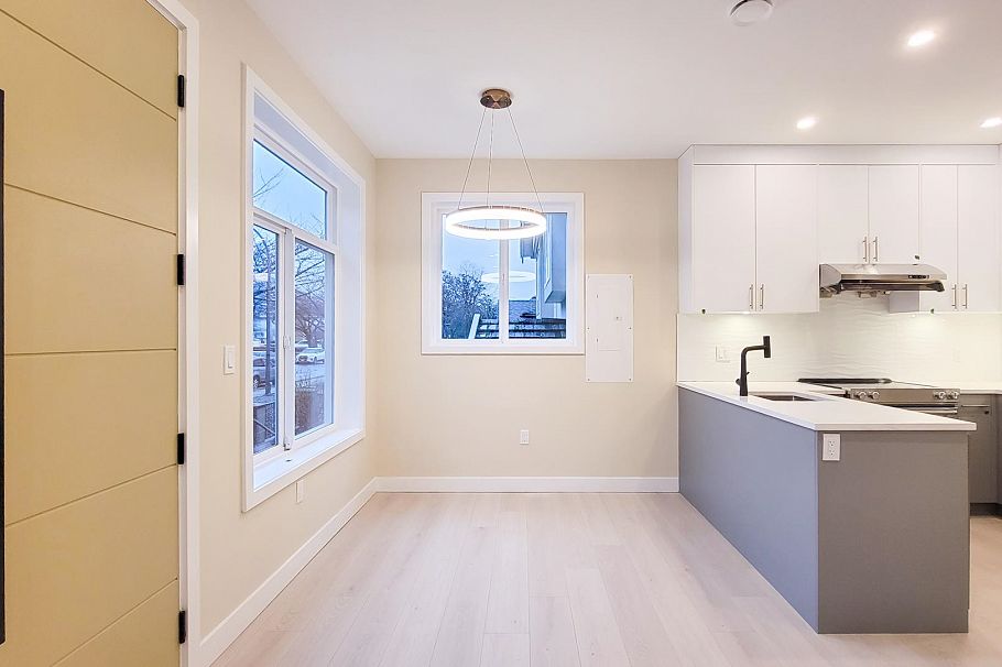 3431 E 23rd Avenue Vancouver, BC - 6