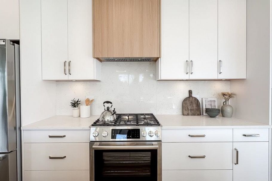 4265 Macdonald Avenue Burnaby, BC - 13