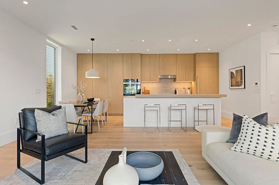 1 2830 Musqueamview Street Vancouver, BC - 5