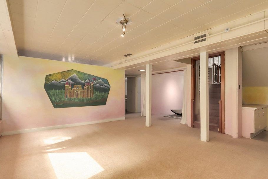 2701 St. Christophers Road North Vancouver, BC - 25