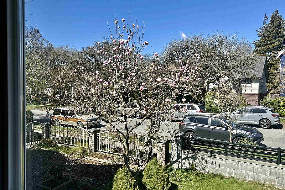 1544 W 68th Avenue Vancouver, BC - 18