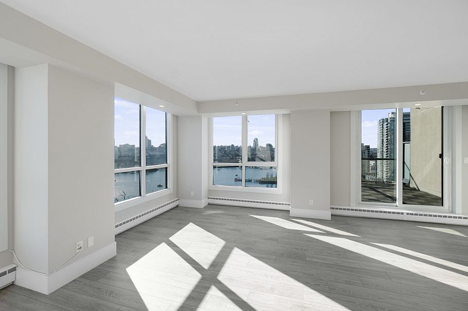 18A 199 Drake Street Vancouver, BC - 12