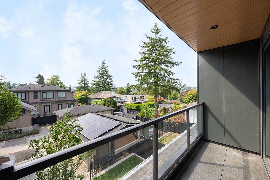 2020 Nanton Avenue West Vancouver, BC - 16