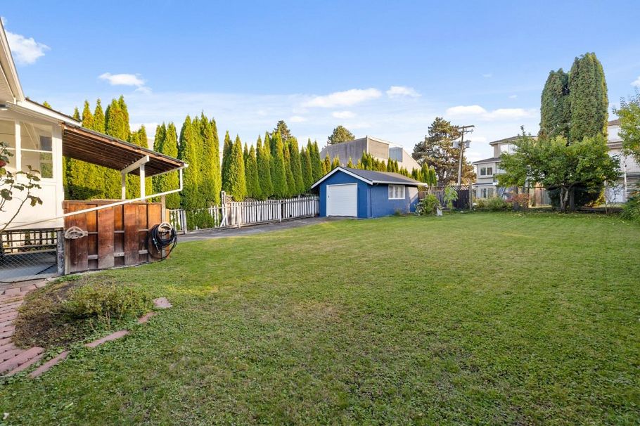 2880 Oxford Street Vancouver, BC - 25