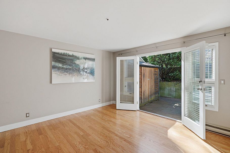 1867 W 11th Avenue Vancouver, BC - 34