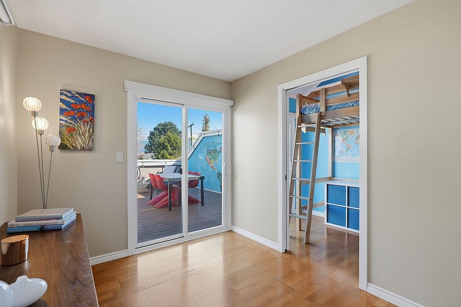 1867 W 11th Avenue Vancouver, BC - 22