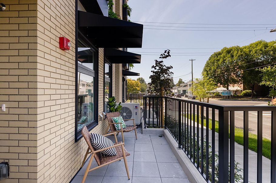 102 342 Mountain Highway North Vancouver, BC - 21